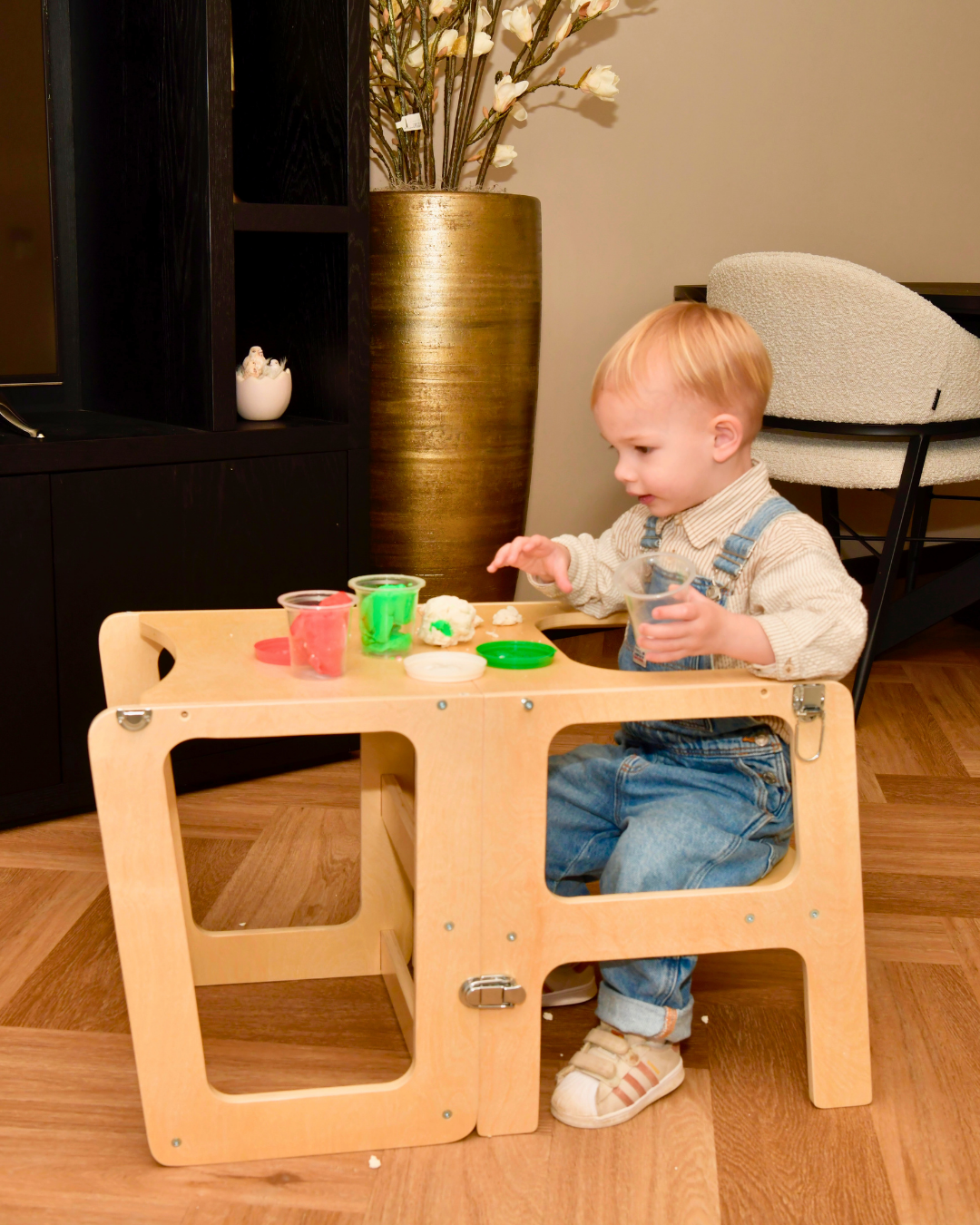 Livena Leertoren Nora omgebouwd tot tafeltje met stoeltje (2-in-1 ontwerp)
